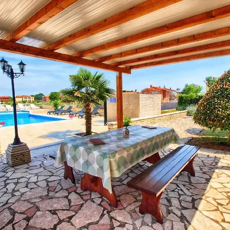 Apartment Fuer 5 Personen Ca 55 Qm In Fazana-surida, Istrien Istrische Riviera *