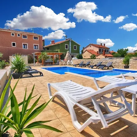 Apartment Fuer 5 Personen Ca 55 Qm In Fazana-surida, Istrien Istrische Riviera