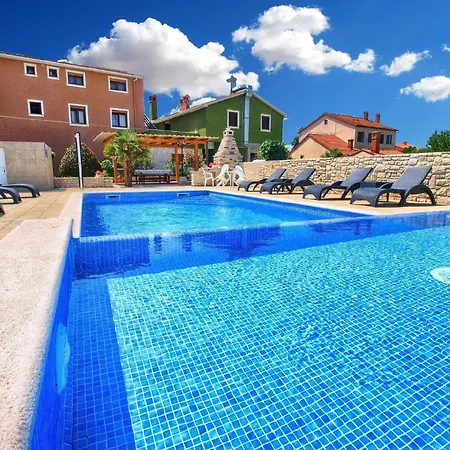 Apartment Fuer 5 Personen Ca 55 Qm In Fazana-surida, Istrien Istrische Riviera Valbandon
